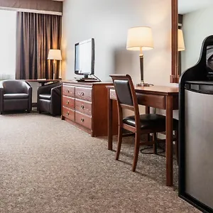 https://adams-airport-inn.ottawa-hotel.net